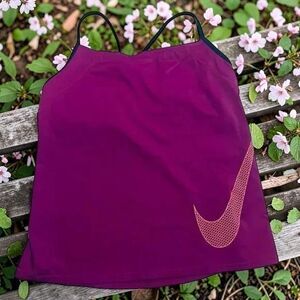 Nike Women's Activewear Tank Top Purple Magenta Built-in Bra Dri-FIT Size SP